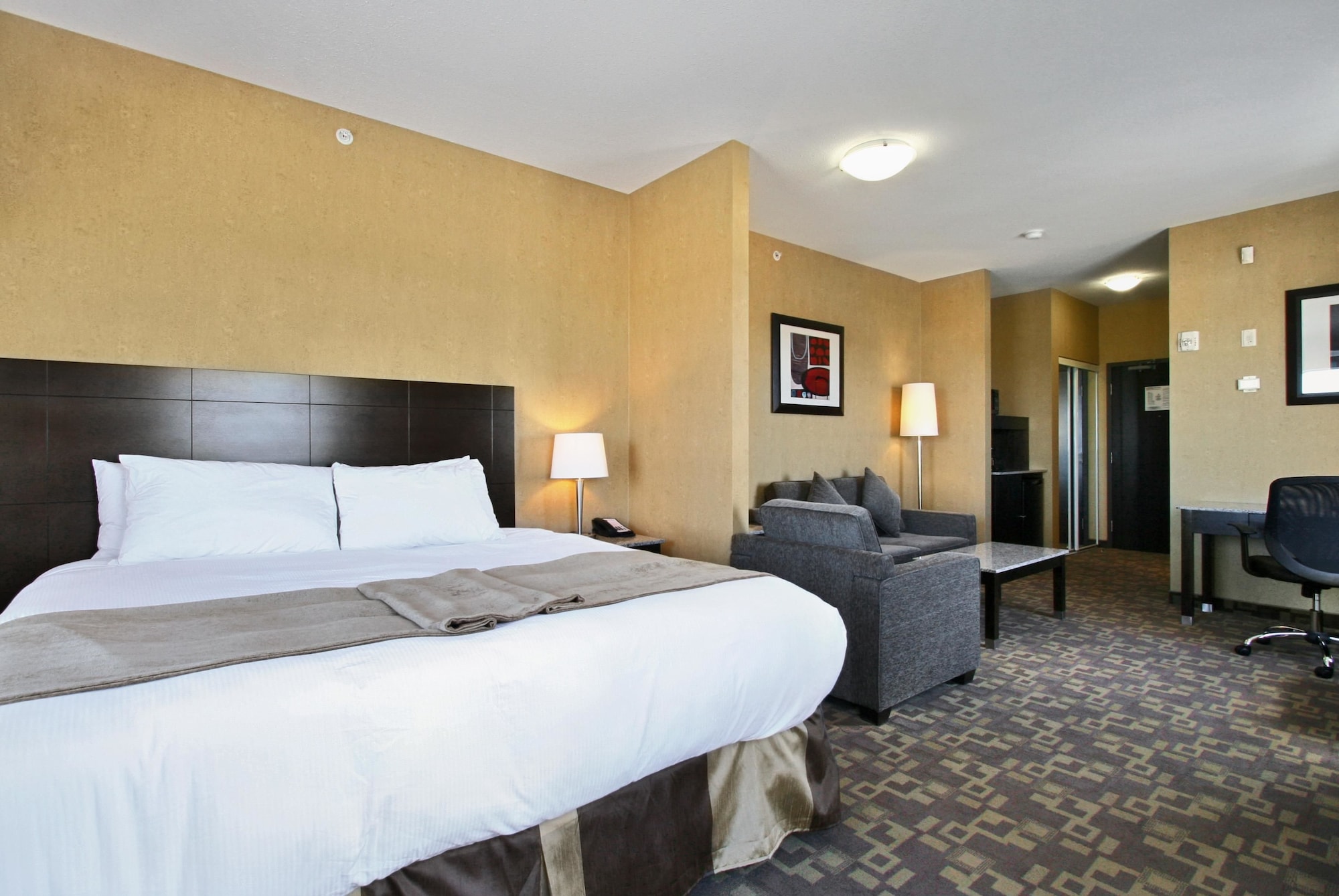 Standard, King Bed, Accessible