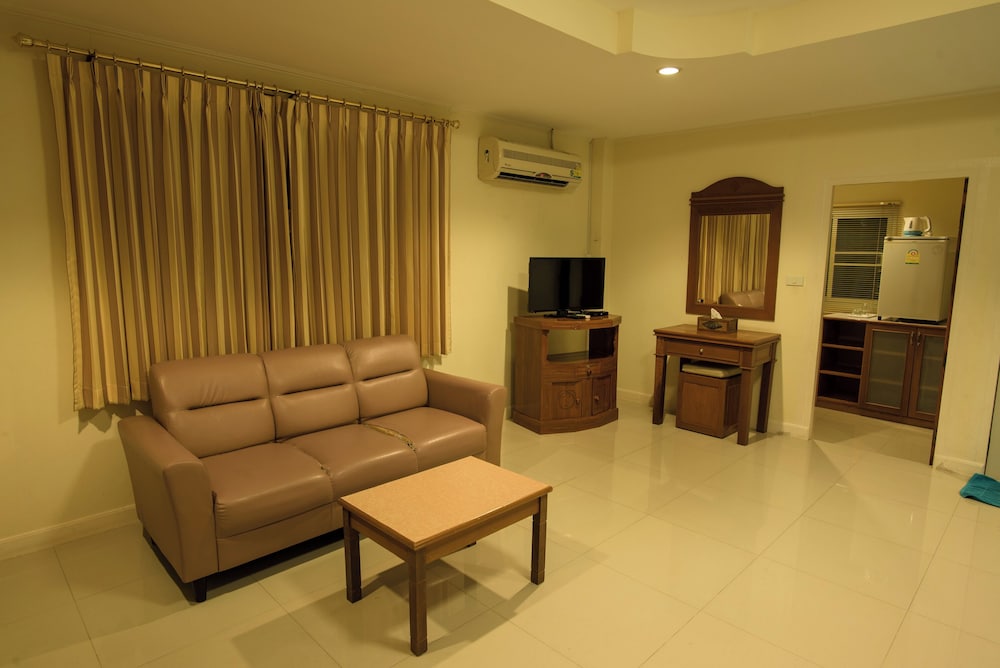 Lareena Resort Koh Larn Pattaya 24/47