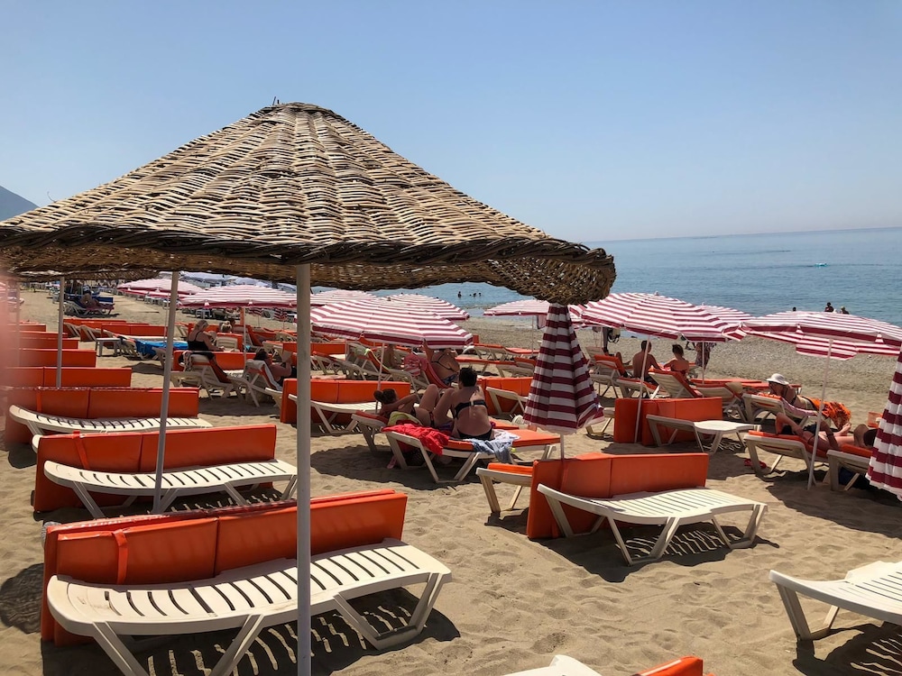 Arsi Enfi City Beach Hotel 57/72
