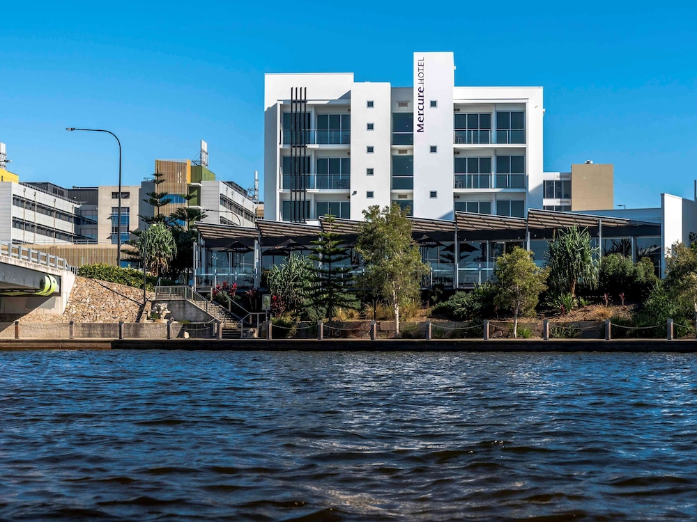 Mercure Sunshine Coast Kawana Waters 62/69