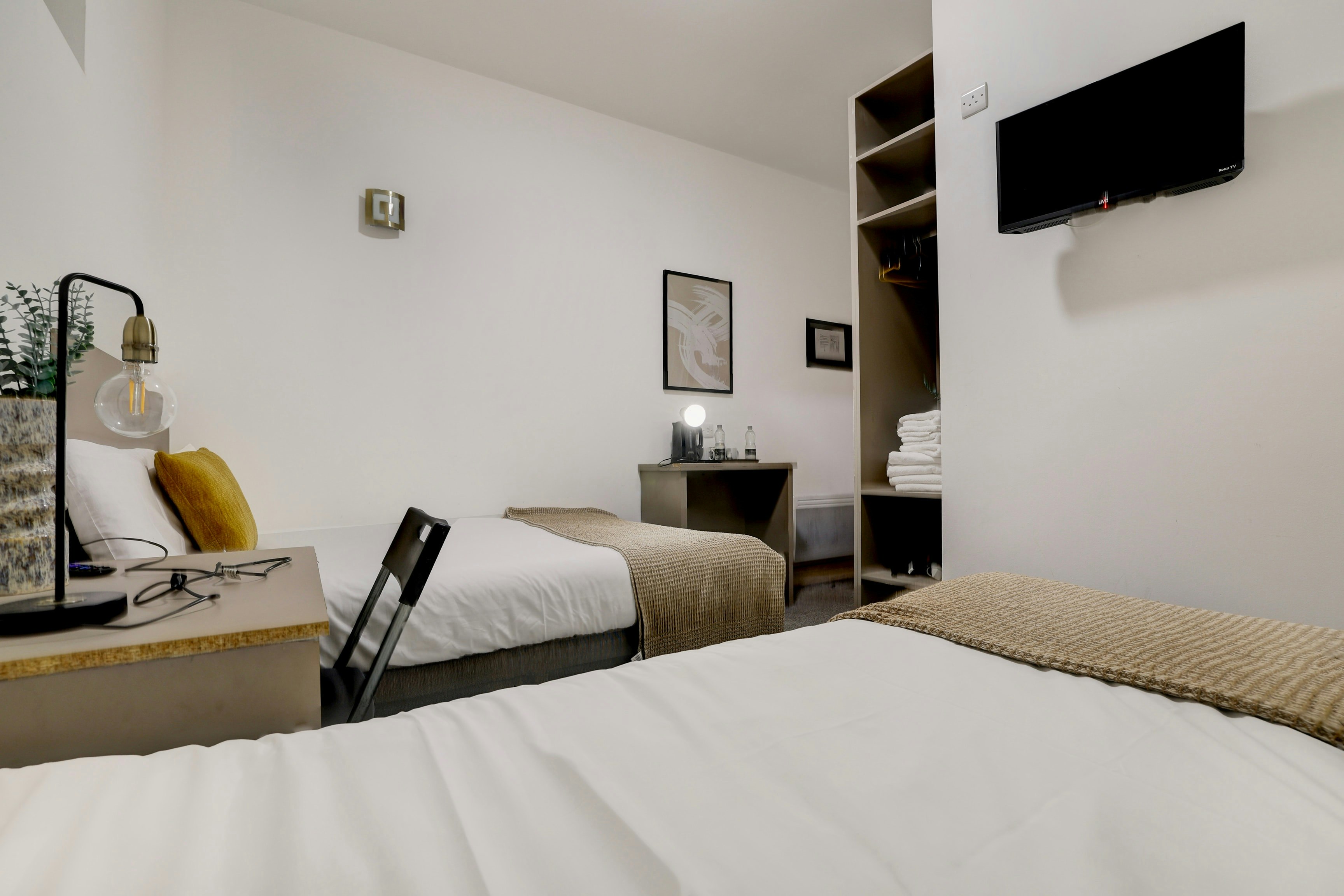Belvilla Ilford Station Hotel, 4 min from Elizabeth line 20/46