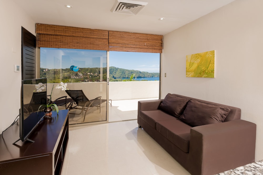 Hotel Villas Sol Beach Resort 37/77