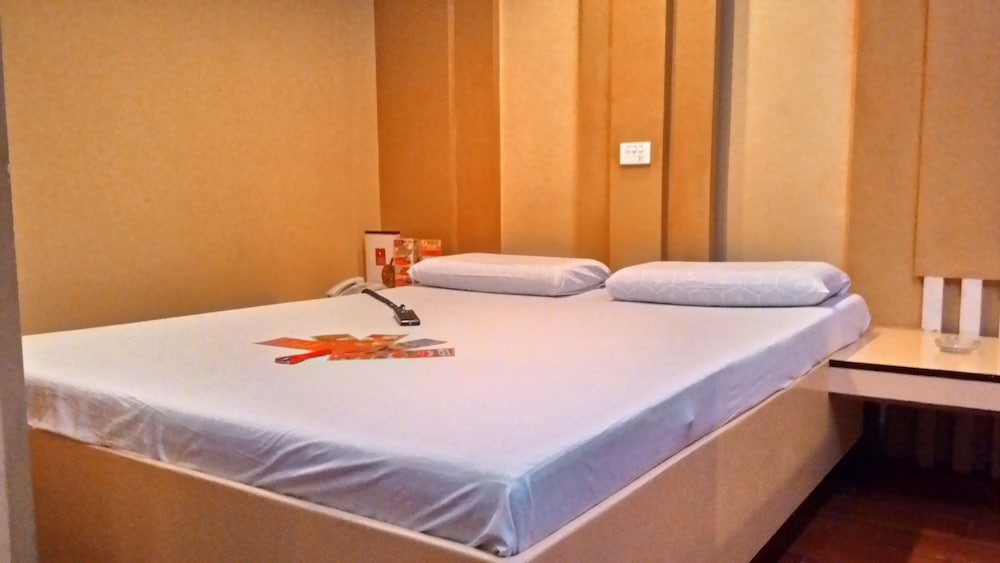 Hotel Sogo - Quezon Ave. 17/24