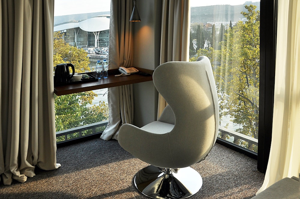 Just Inn Tbilisi 43/64