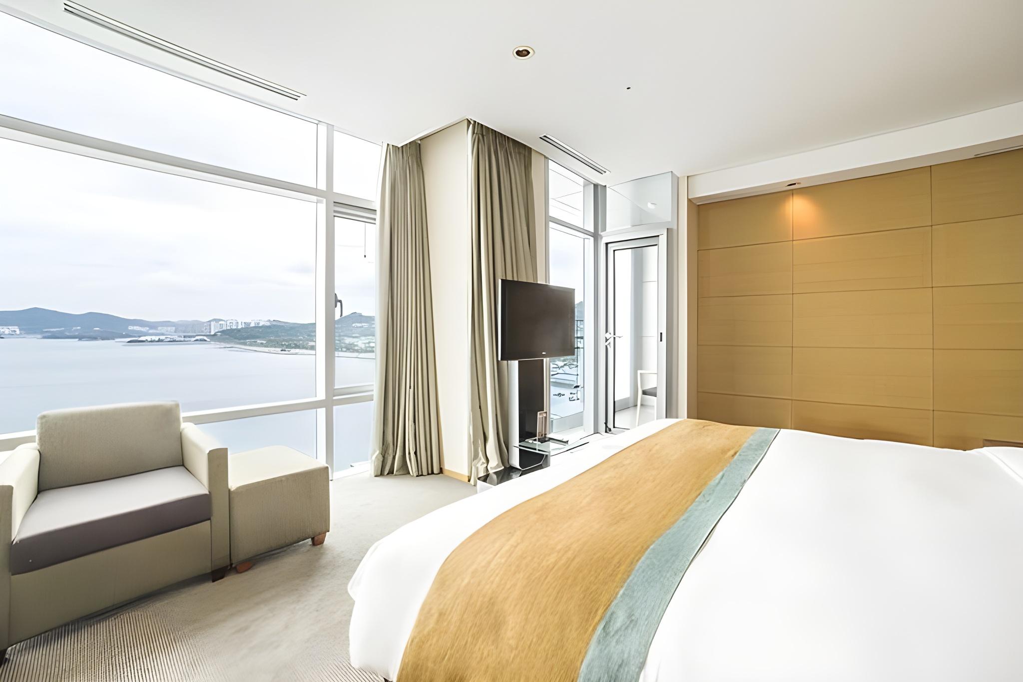 bay suite