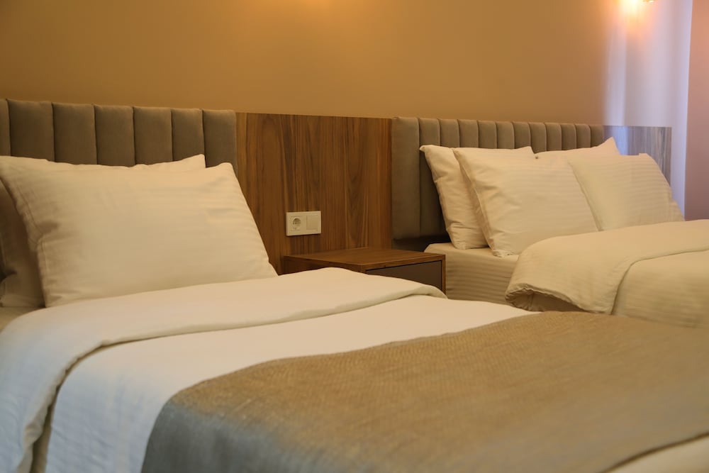 Otel 57 26/50