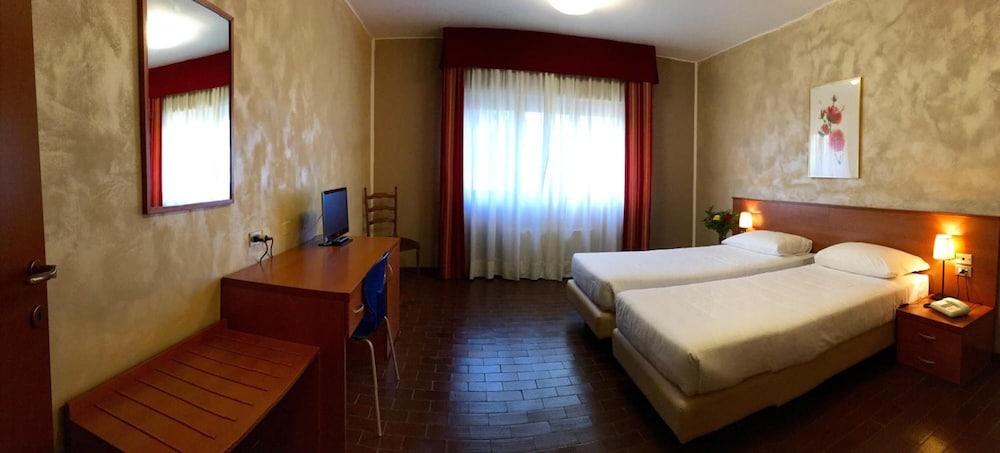 Hotel Forum 15/70