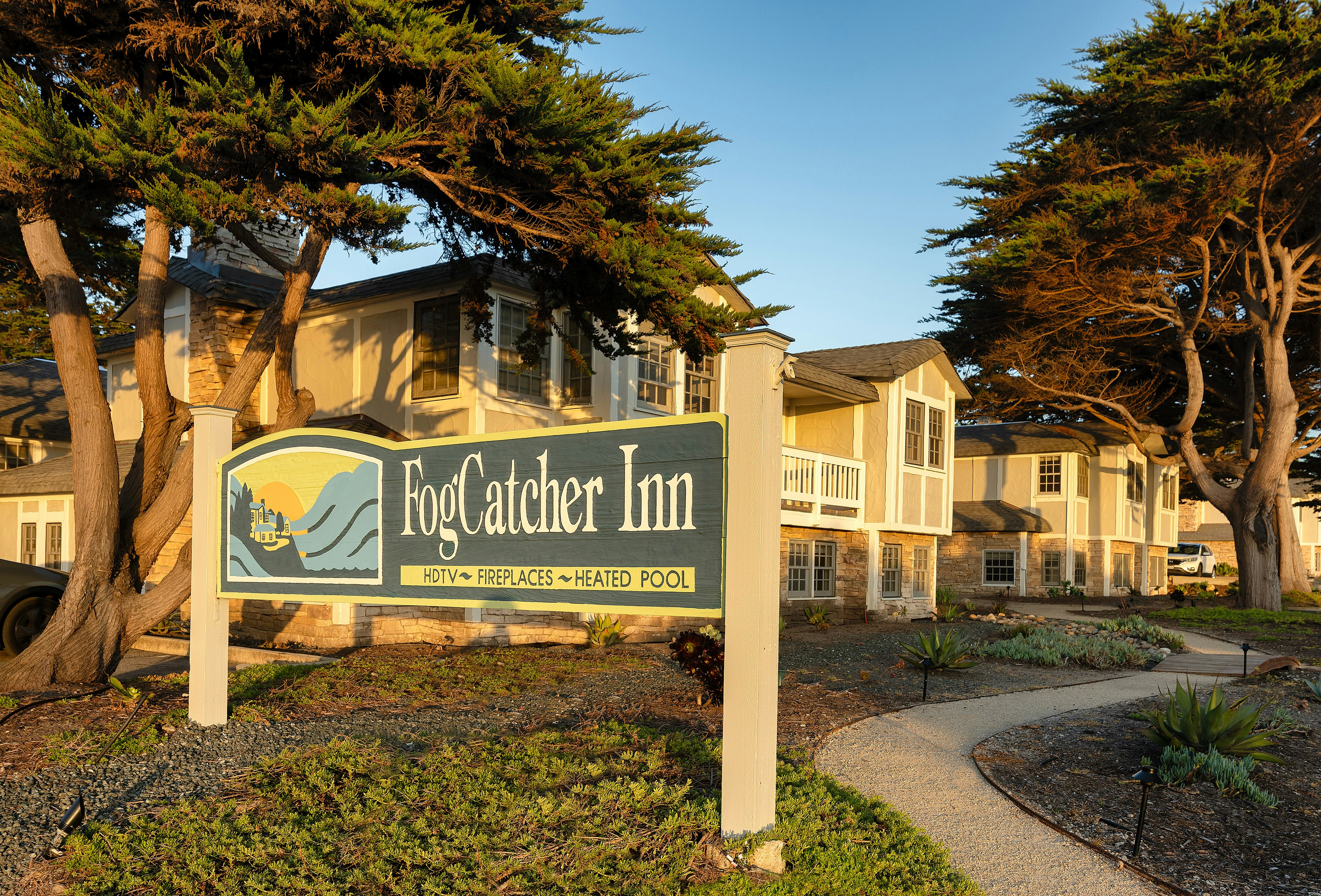 FogCatcher Inn 44/47