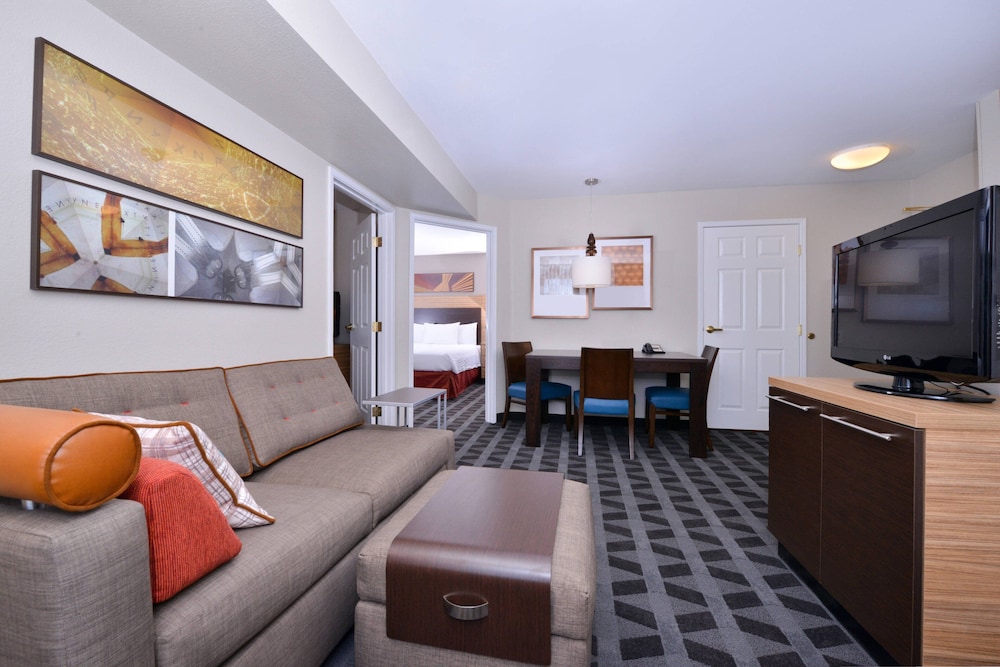 Towneplace Suites Ontario Airport 36/58