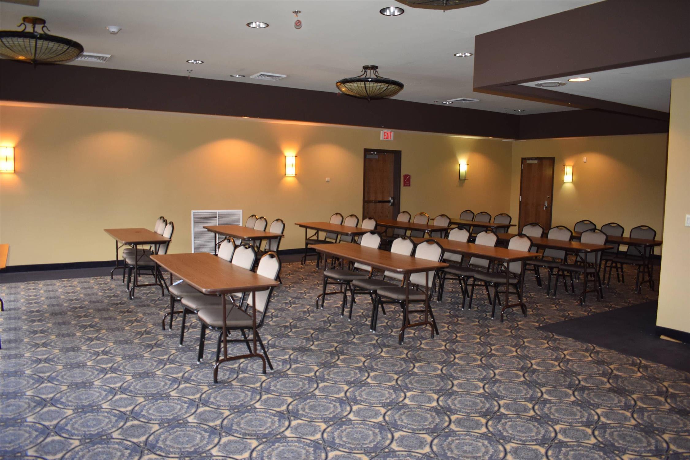 Comfort Inn & Suites Near Lake Guntersville 51/52