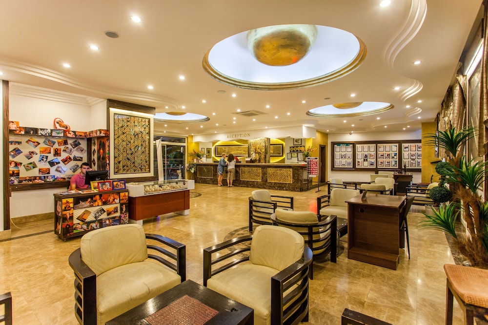 Kleopatra Ada Hotel 42/55