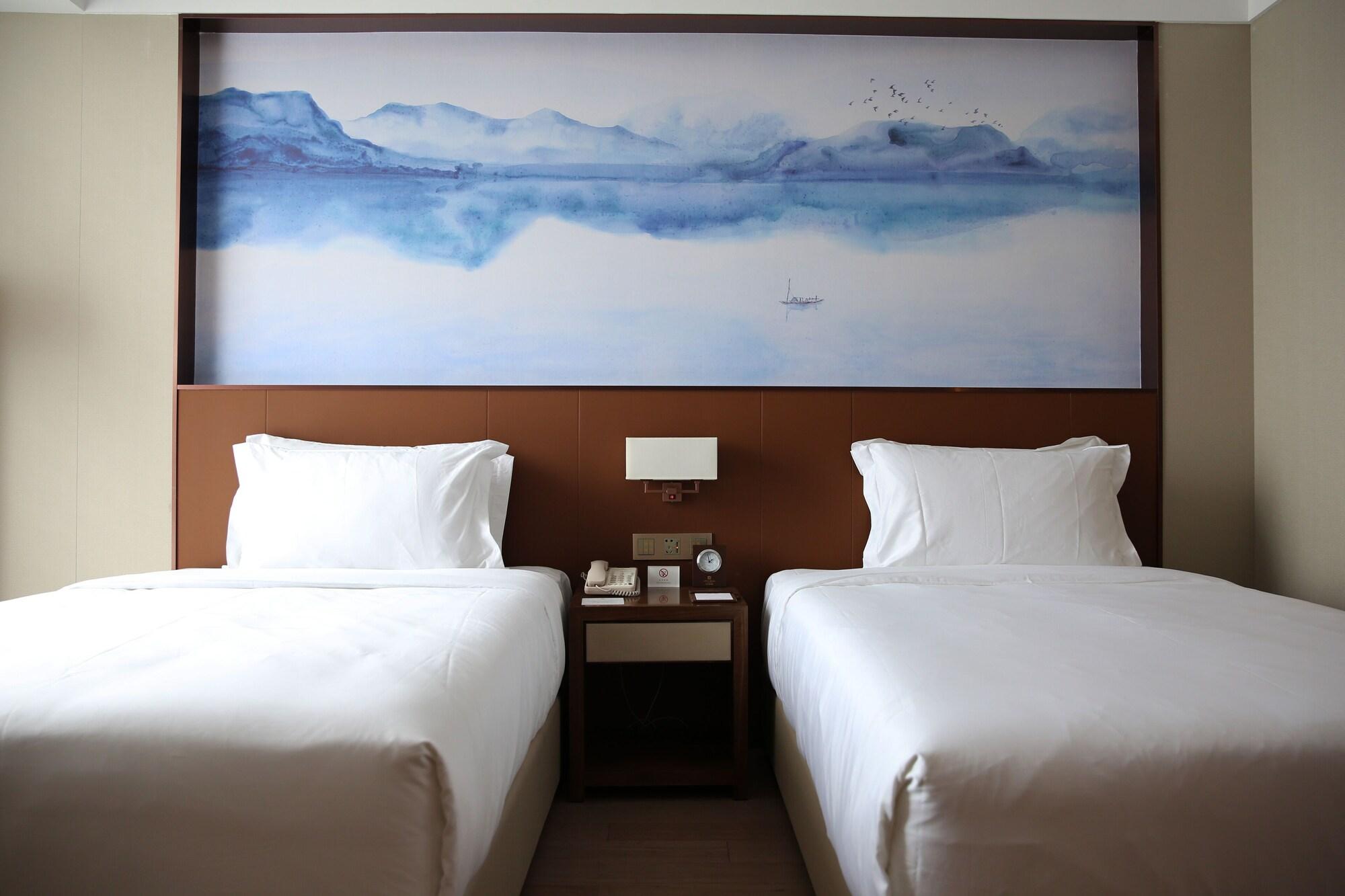 Metropolo wuhan Optics Valley Convention&Exhibition Center Hotel 20/57