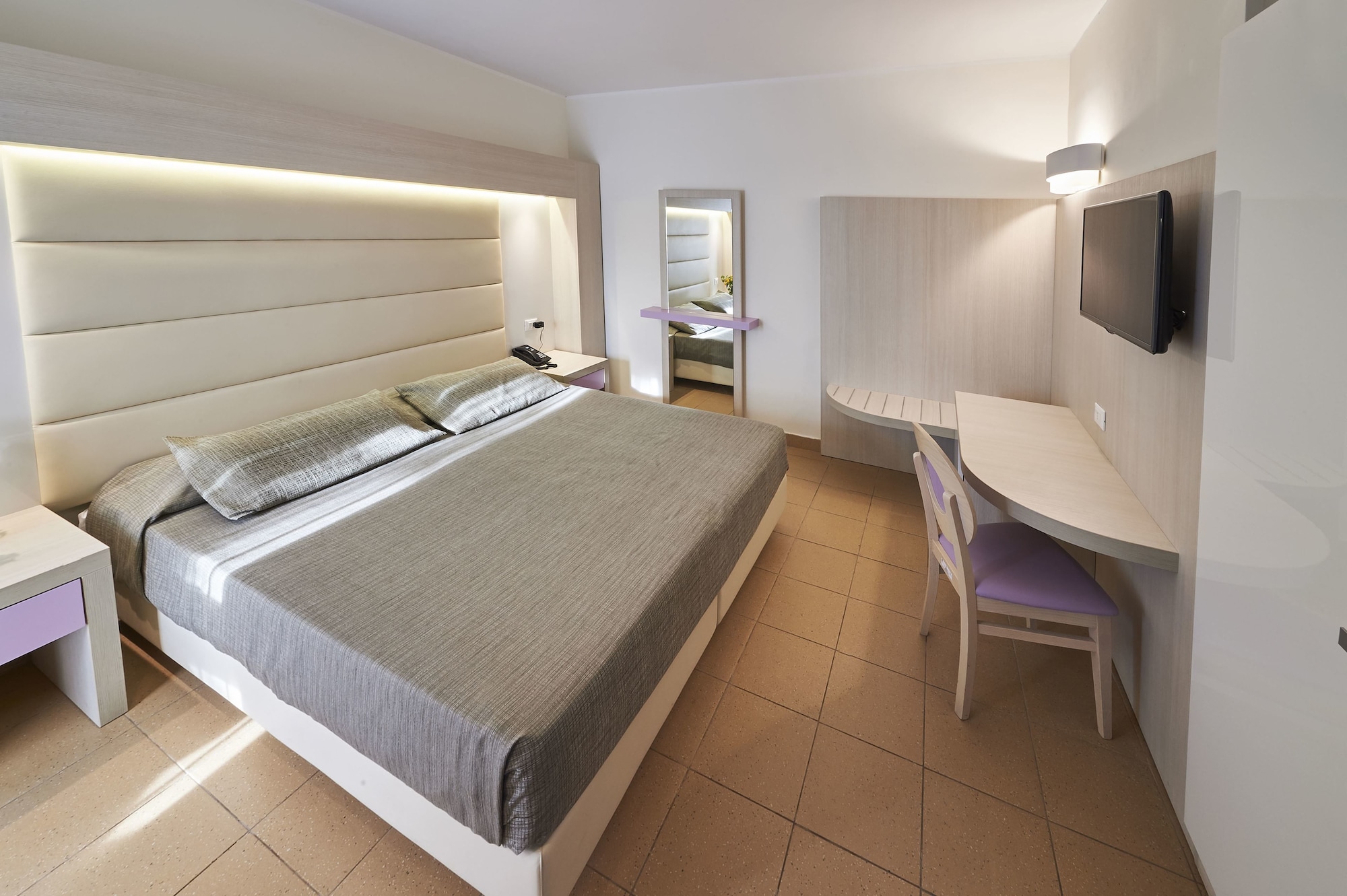Suite, Quintuple, Double Bed, 3 Sofa