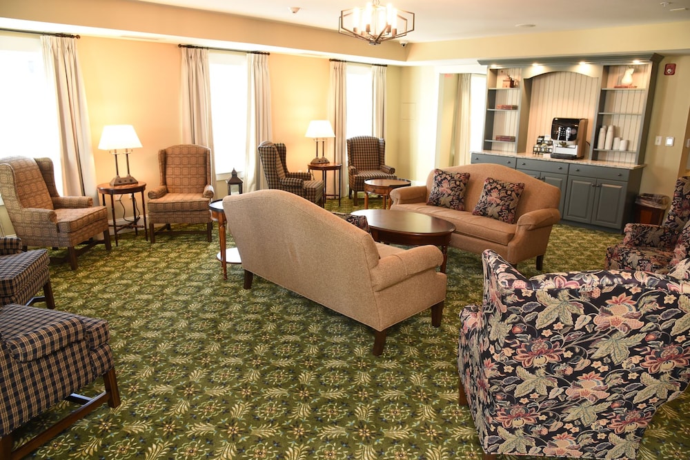 Publick House Historic Inn And Country Motor Lodge 29/49