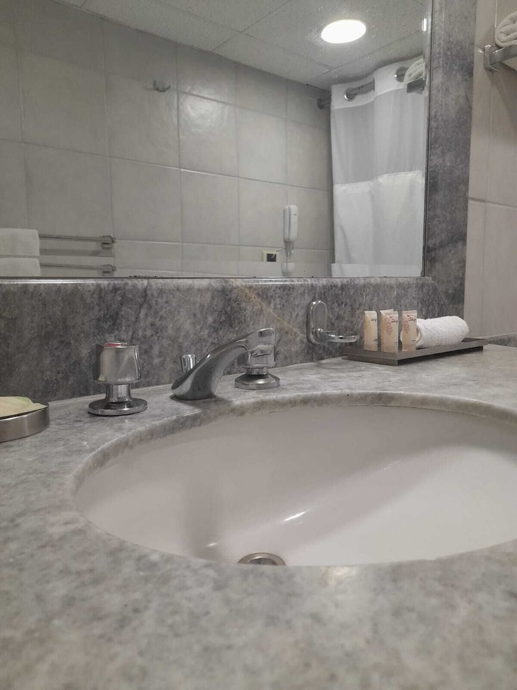 Suites Del Bosque 72/73