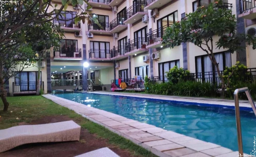The Aromas Of Bali Hotel And Residence 42/48