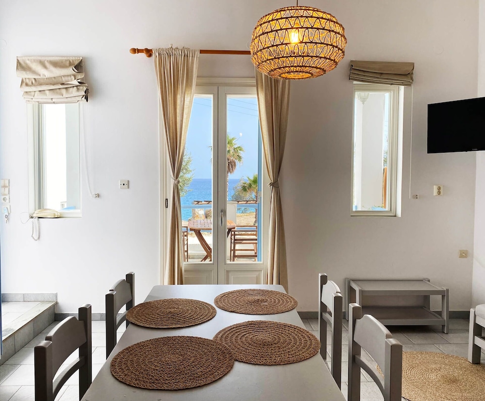 Agnadi Syros Studios & Rooms 26/50