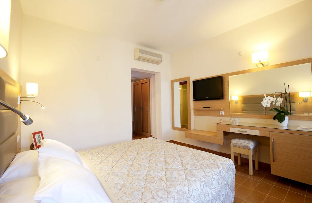Alize Hotel 18/83
