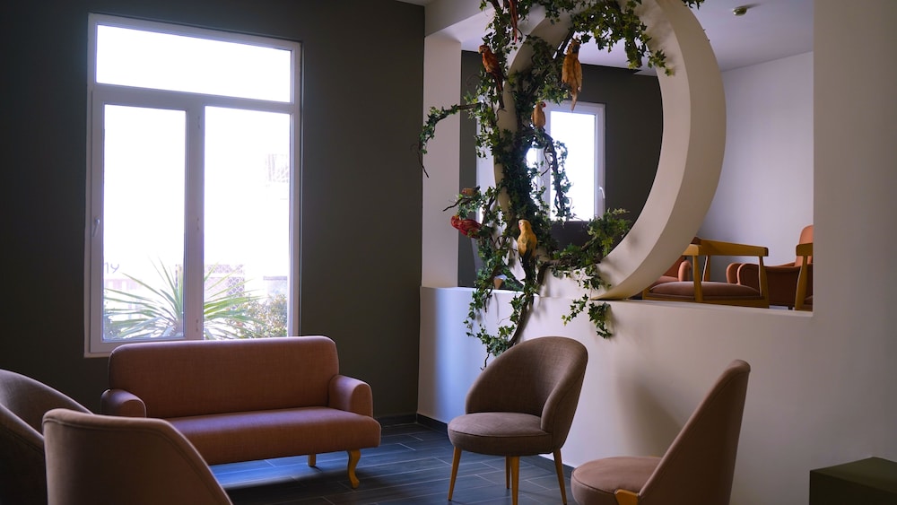 Delilah Hotel 34/51