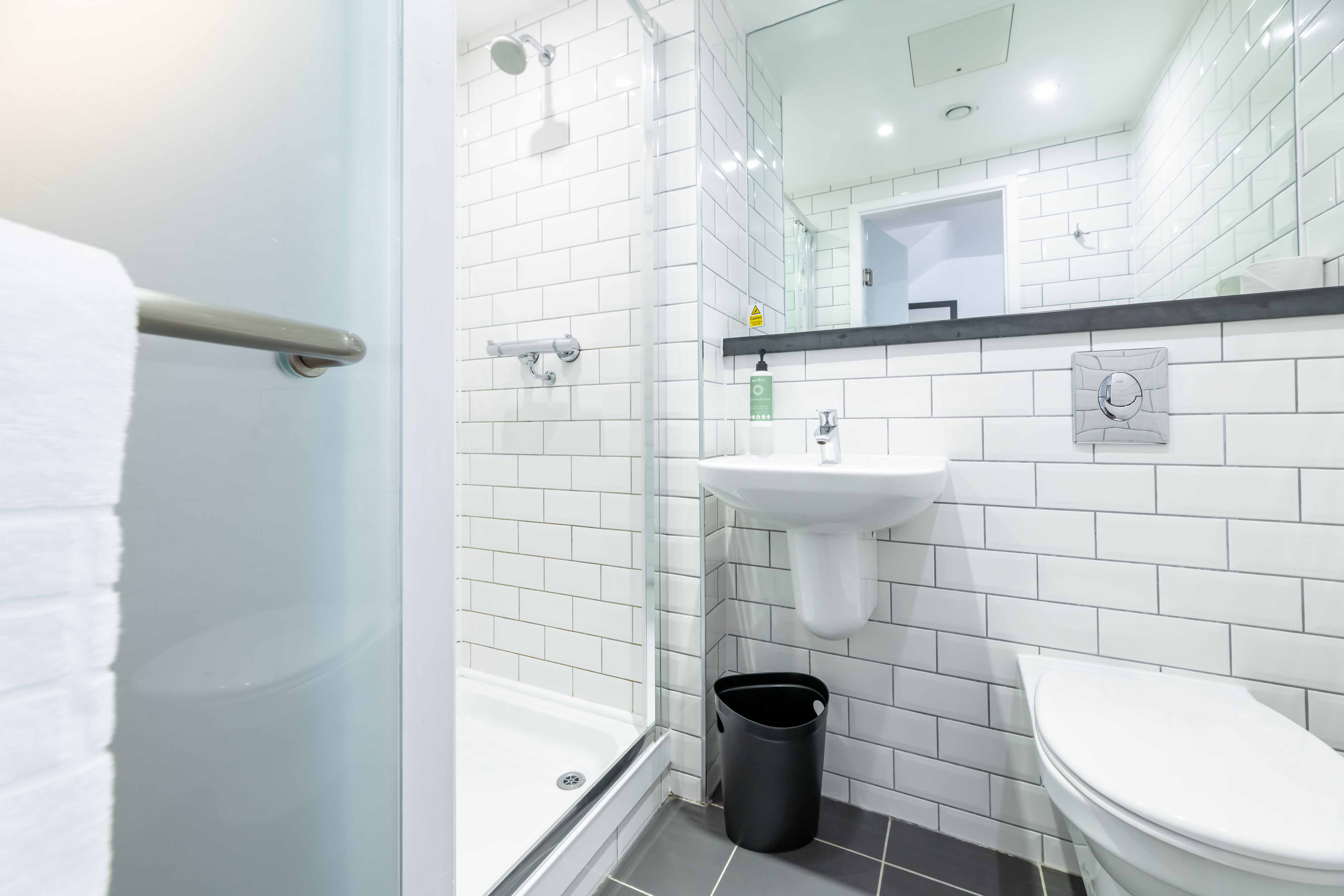غرفة سوبيريور عائلية رباعية، easyHotel Newcastle City Centre 6/8