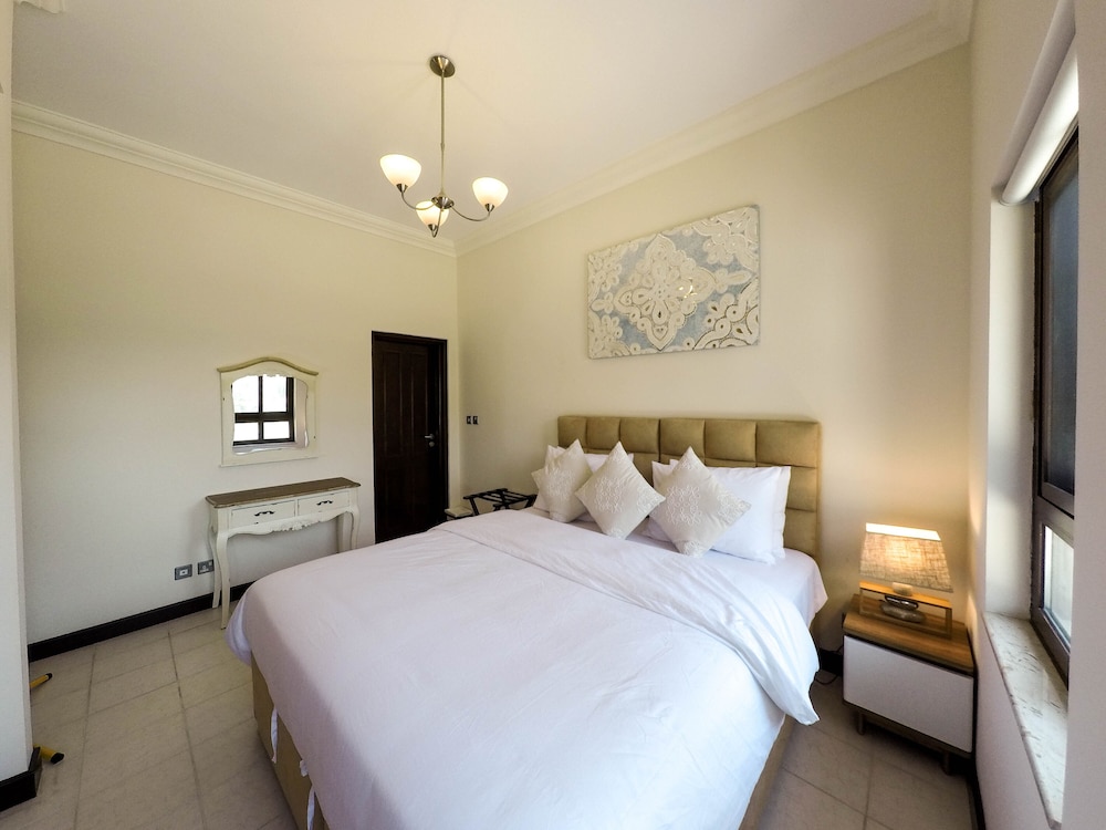 2 Bedrooms, Elara, Villa, 1 King and 1 Single Beds, Private Pool