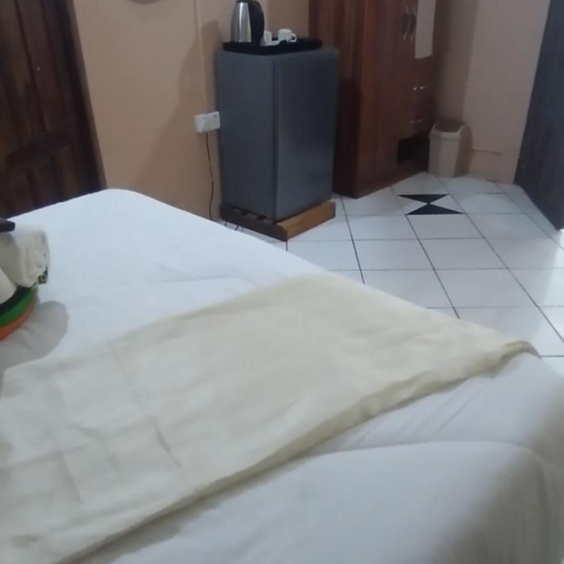 Golden Days Executive Lodge 22/50