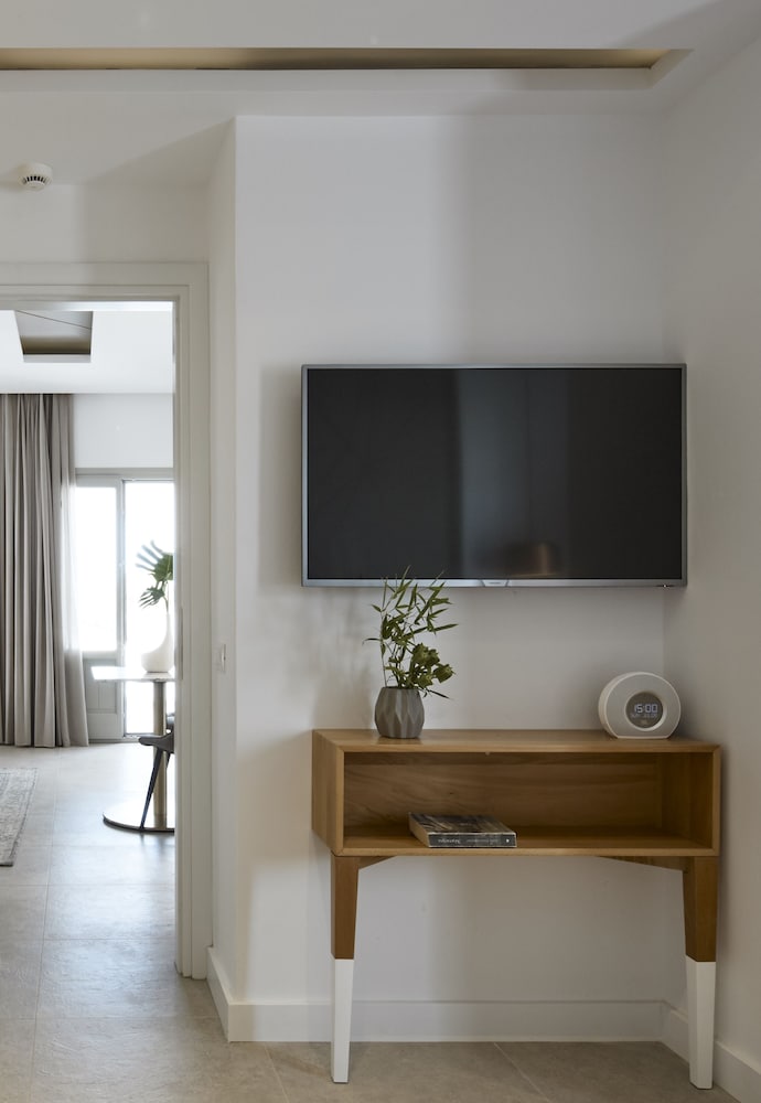 Altera Pars Suites 51/69