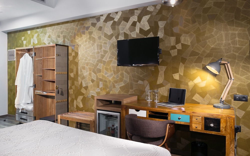 360 Degrees Pop Art Hotel 31/74