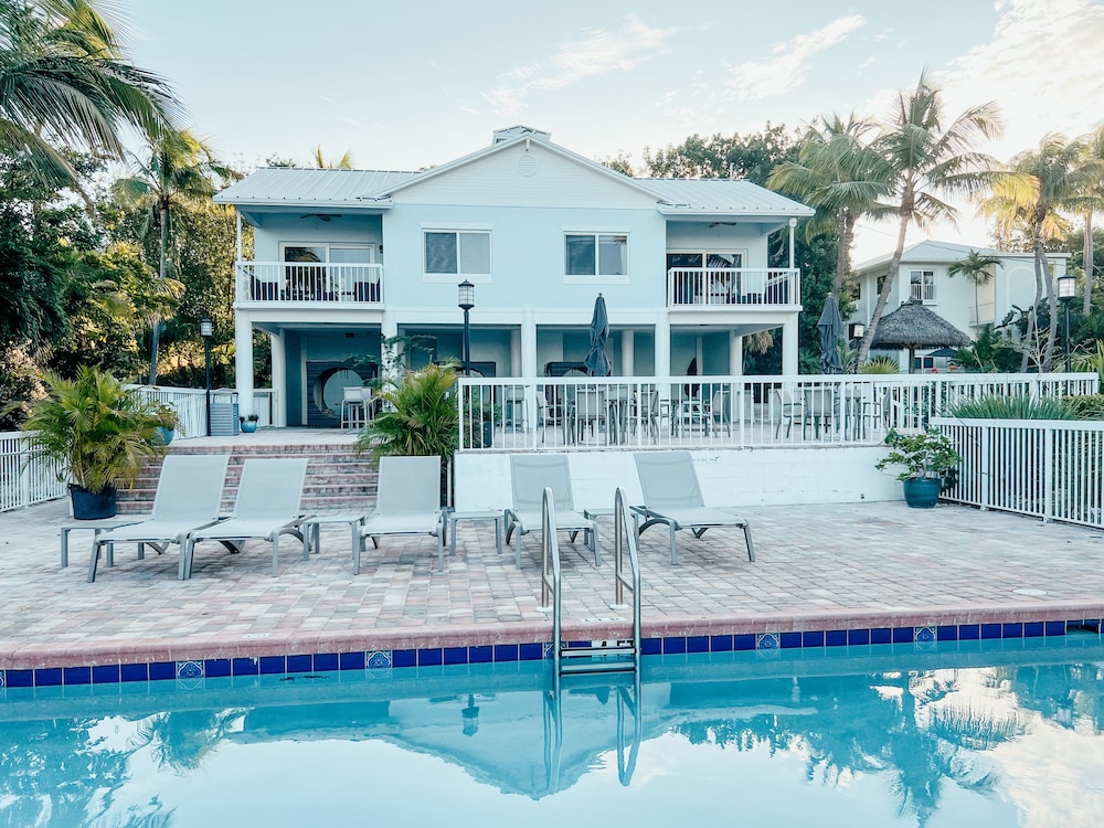 Bayside Inn Key Largo 7/66