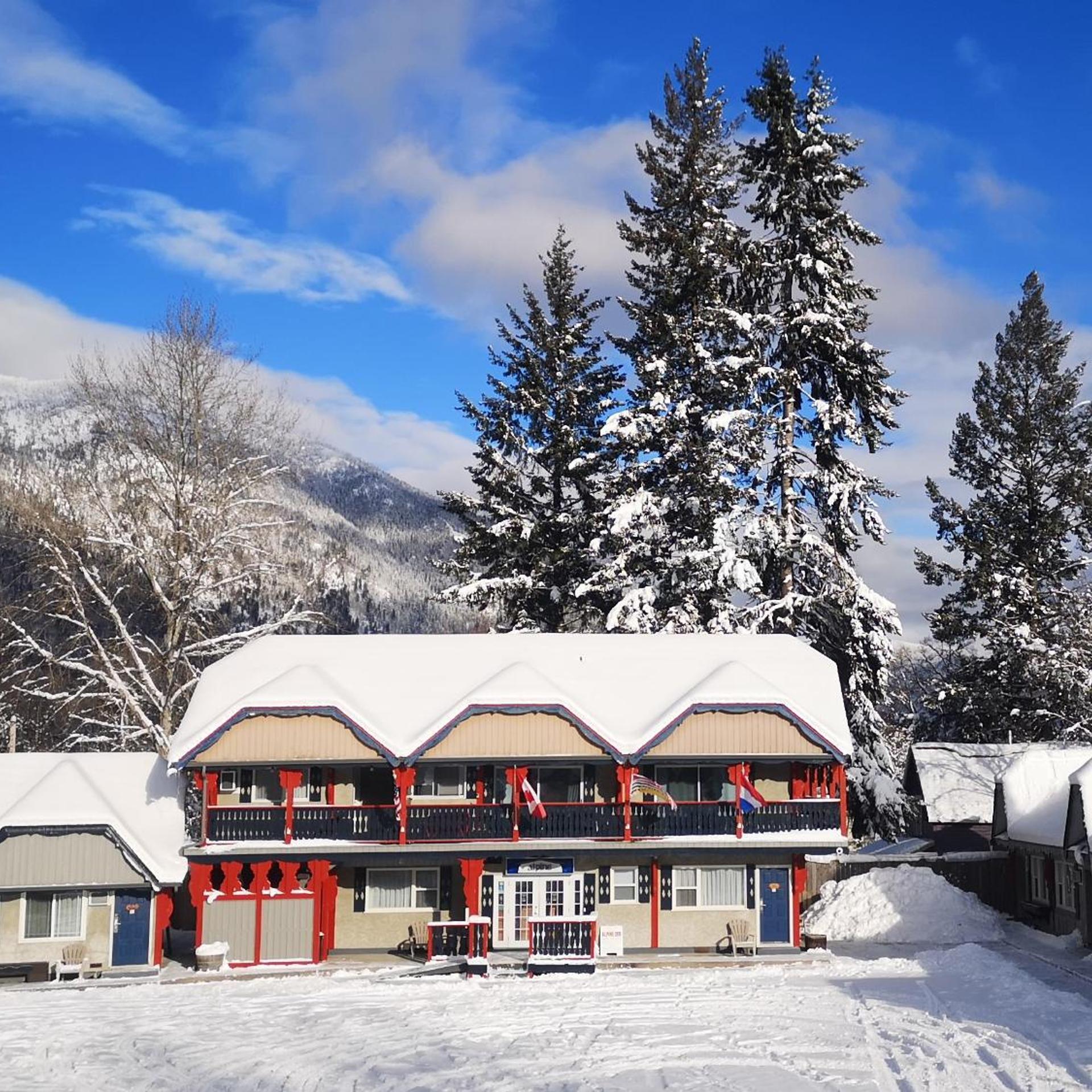 Alpine Inn & Suites 2/50