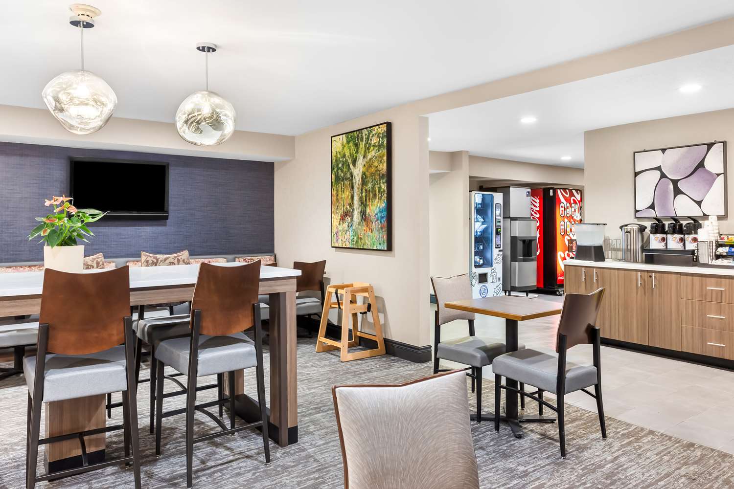 Best Western Oswego Hotel 7/10