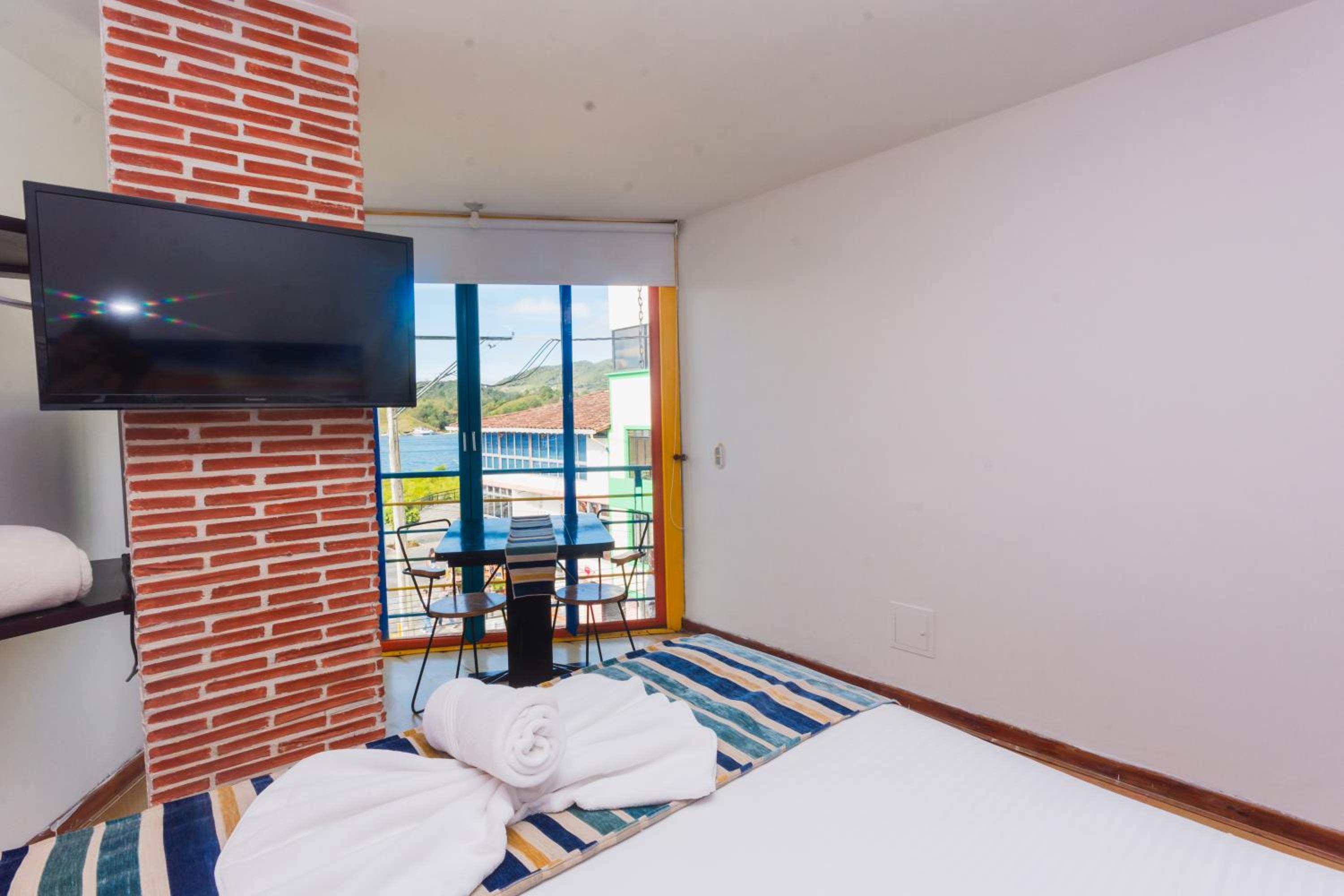 جناح جونيور بسرير مزدوج، Hotel Guatatur 4/5