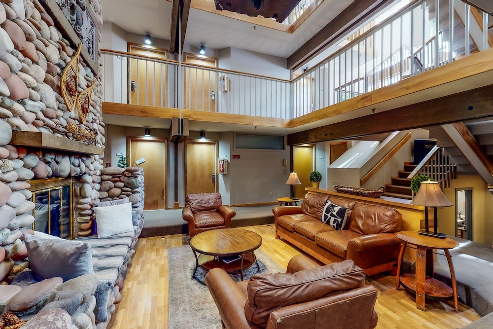 Aspen Mountain Lodge 30/50