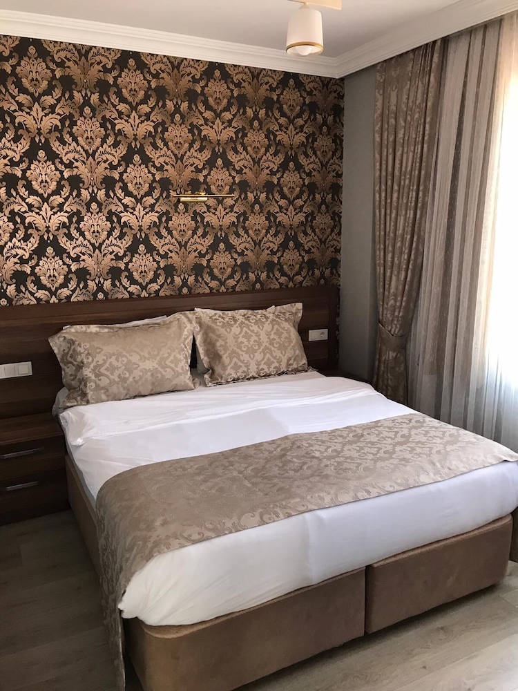 Senturkler Suite 10/35