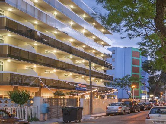 Ponient Aparthotel Marinada 3/48