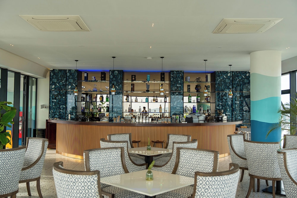 Centre Point Danang Hotel & Residence 34/47