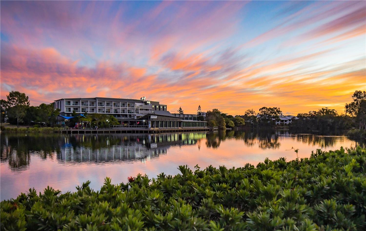 Best Western Plus North Lakes Hotel 49/50