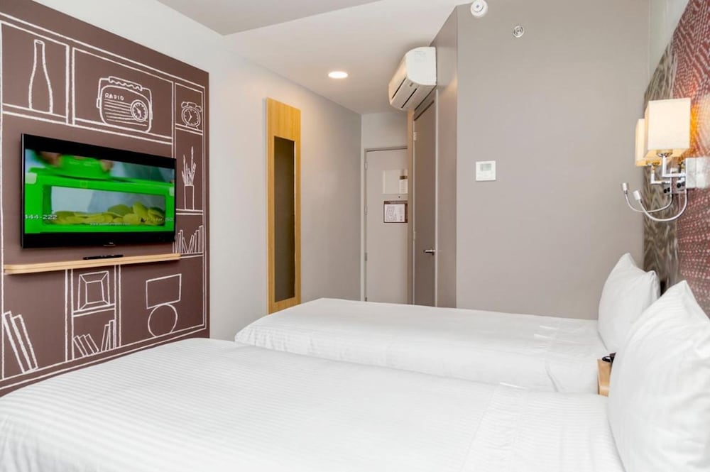 Ibis Quito 23/61