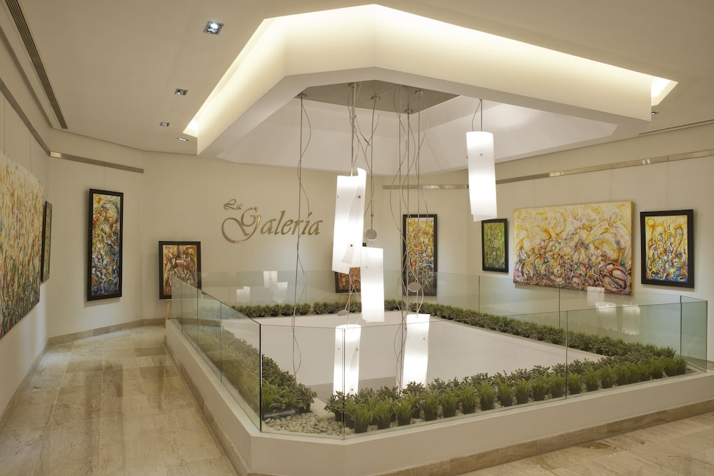 Crowne Plaza Santo Domingo (ex Intercontinental V Centenario Hotel) 14/71
