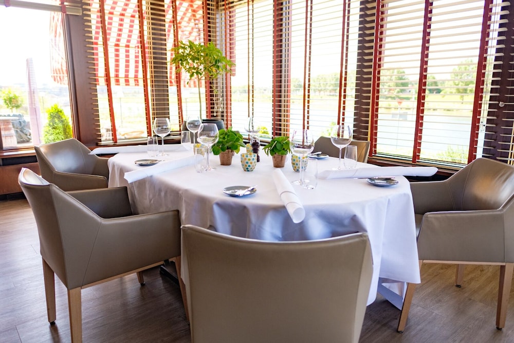 Hotel Restaurant Valuas 23/39