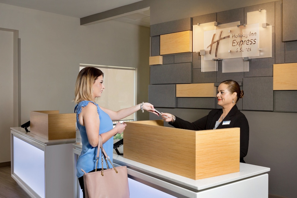 Holiday Inn Express & Suites Mcallen - Medical Center Area 14/54