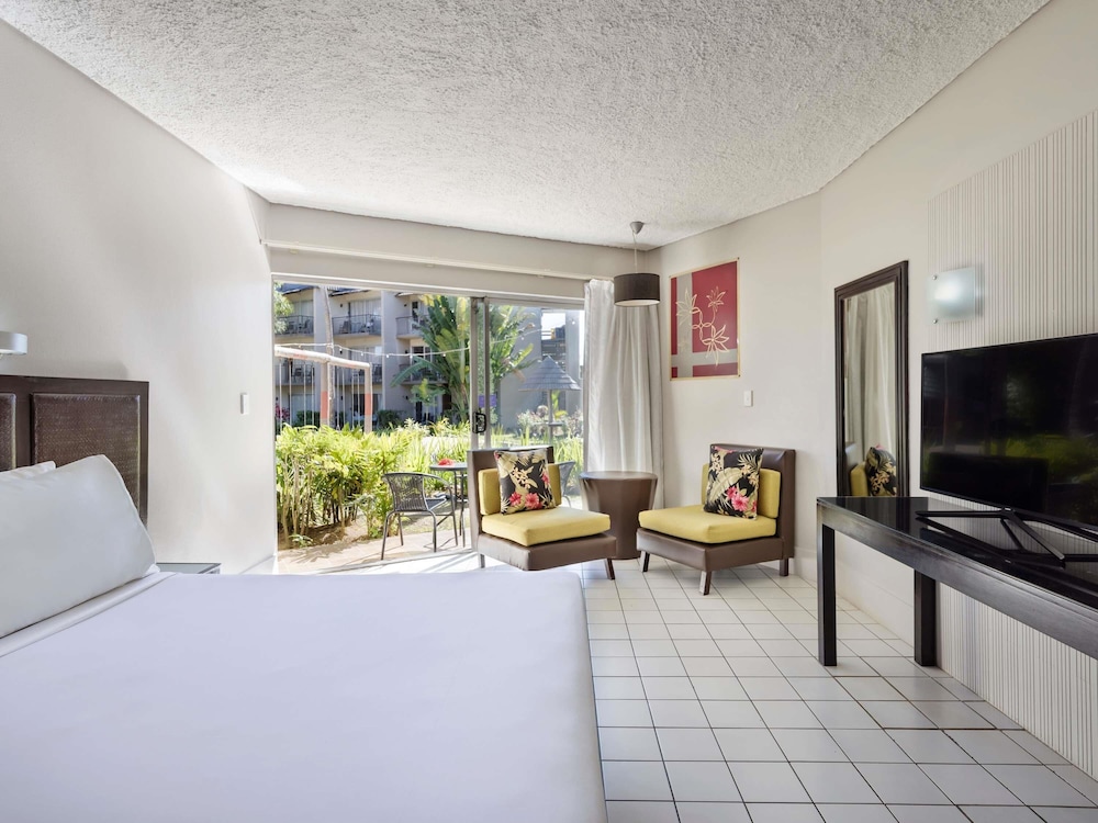 Mercure Nadi 31/48