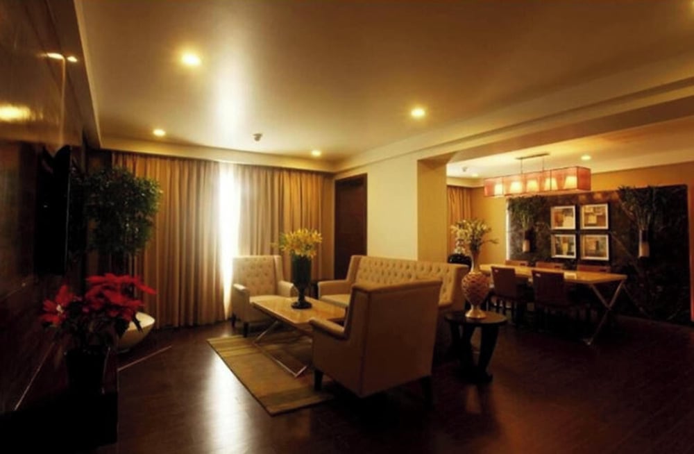 PARADIGM SAROVAR PORTICO 14/21