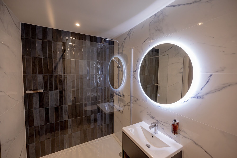 Brisbane House Hotel 36/43