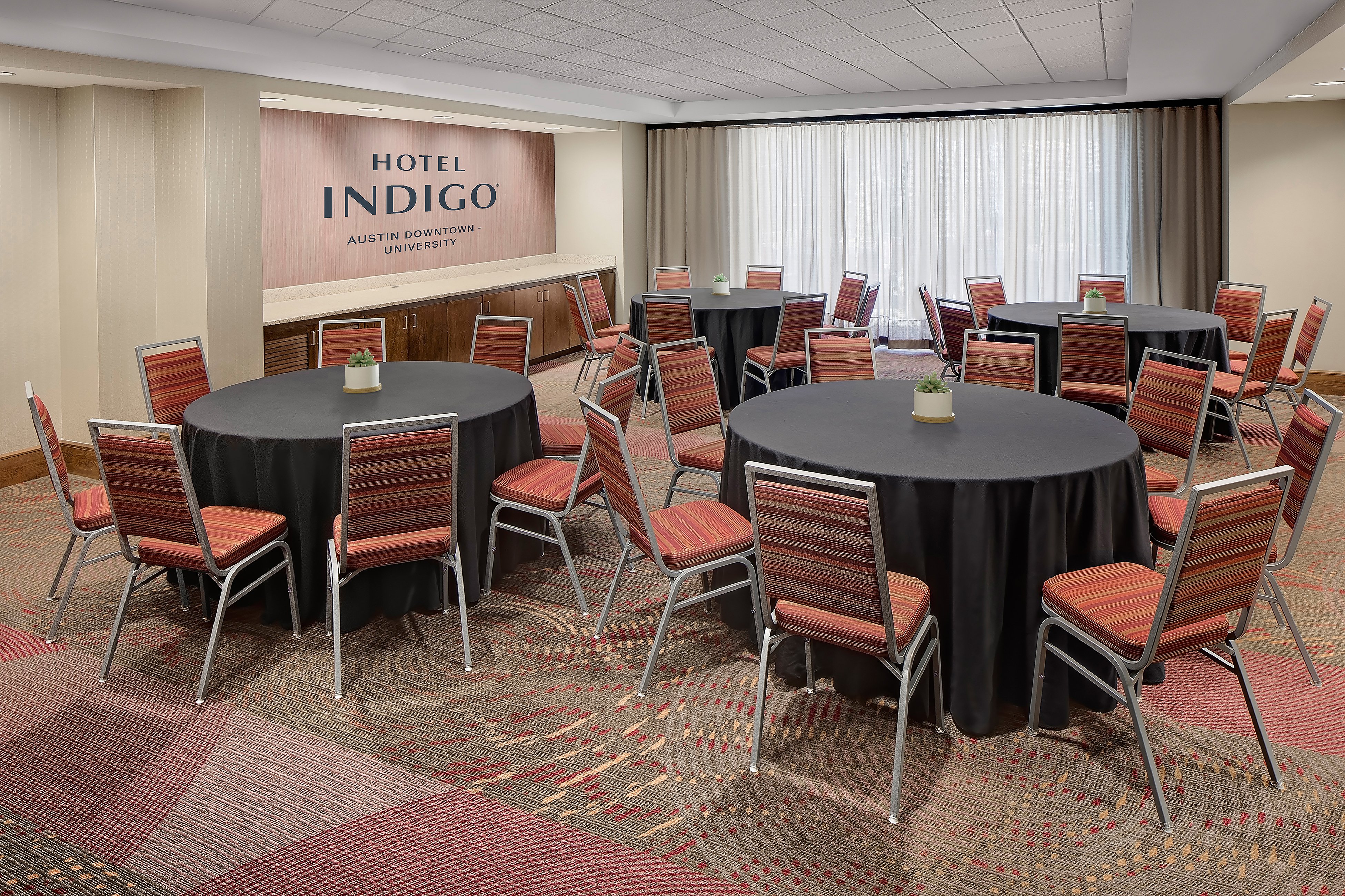 Hotel Indigo Austin Downtown University 62/70