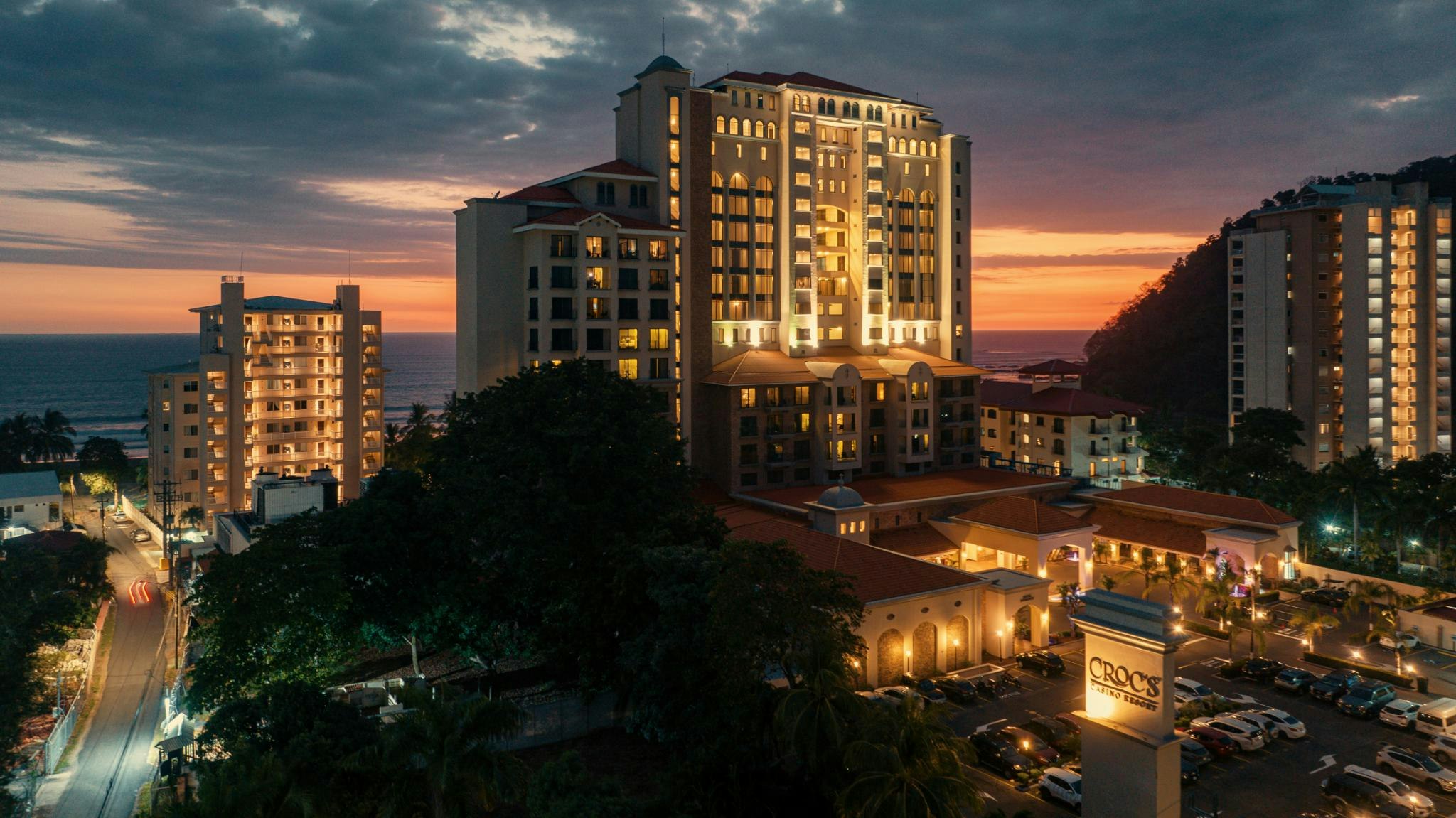 Crocs Casino and Resort 3/23