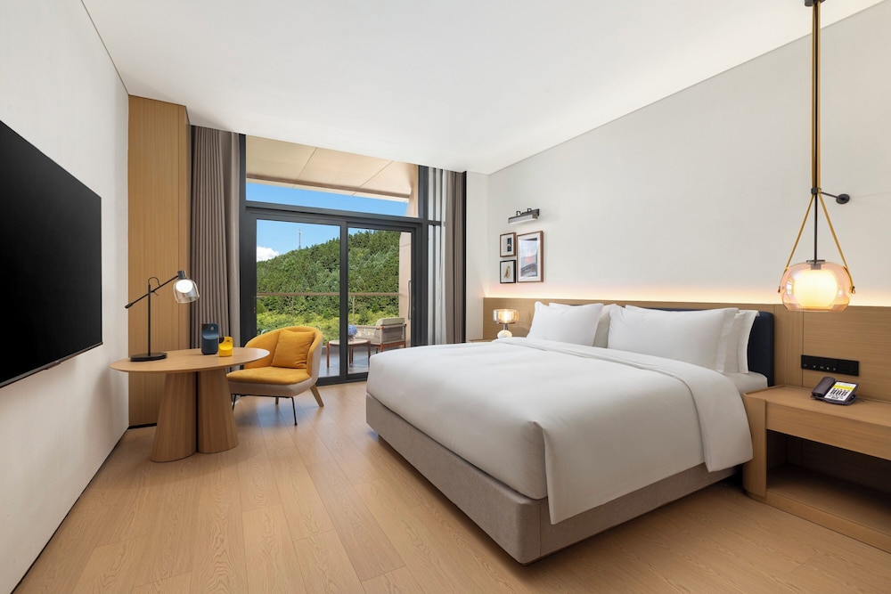 voco Wugong Mountain Jiangxi by IHG 5/50