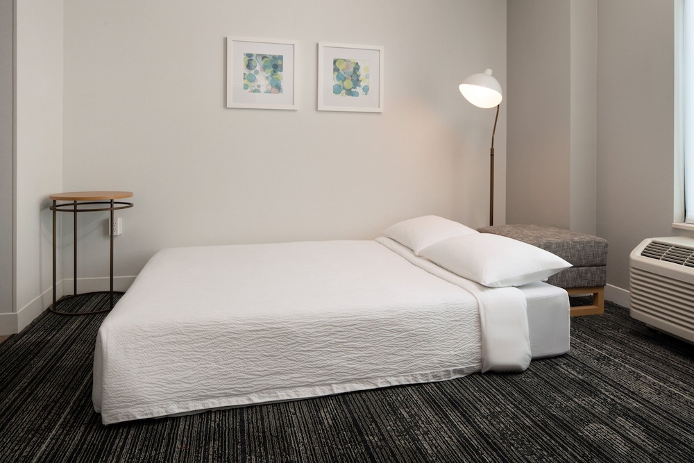 TownePlace Suites by Marriott Las Vegas North I-15 16/47