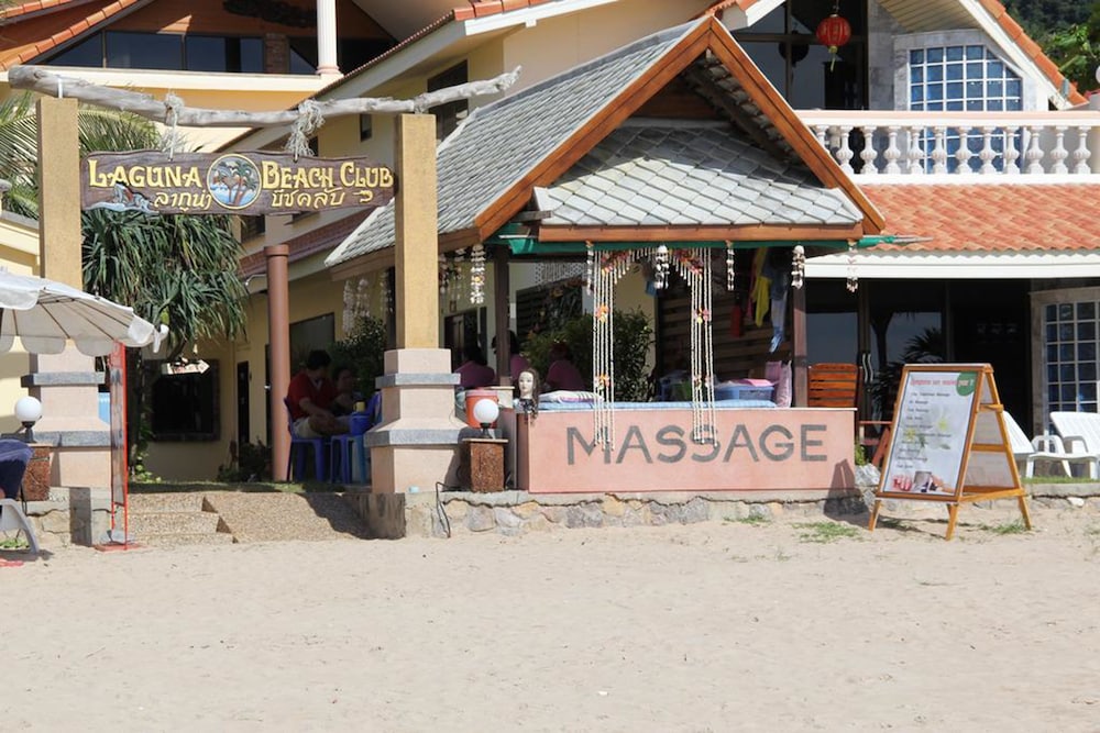 Laguna Beach Club Resort 9/76