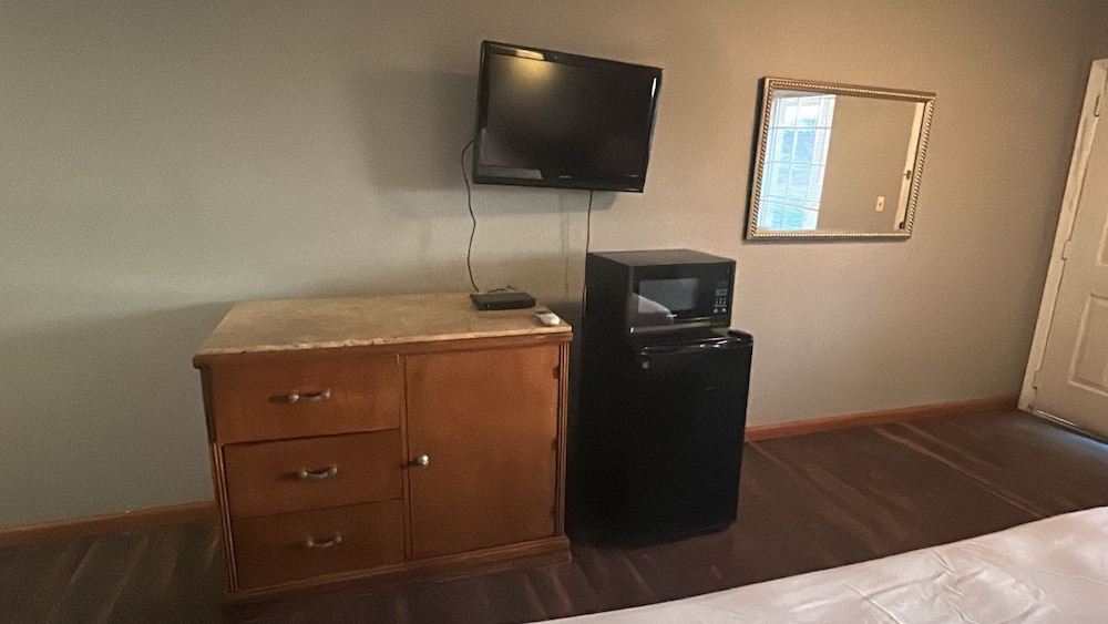 HiWay Inn Express Elk City Route 66 33/49